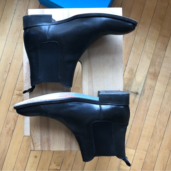 John Fluevog Mariana Chelsea boots - Picture 3 of 11